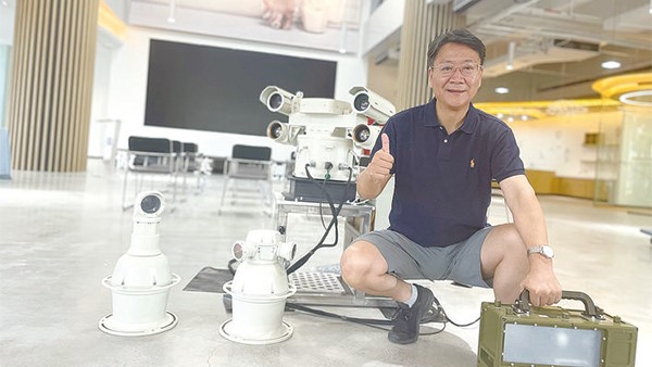 株洲新聞網(wǎng)|傲英創(chuàng)視練就一雙“火眼金睛” ，做機(jī)場的“守護(hù)神”
